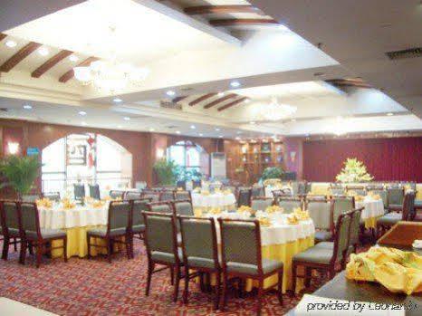 Wu Liang Ye Grand Hotel Chengdu Exterior photo