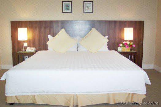 Wu Liang Ye Grand Hotel Chengdu Exterior photo